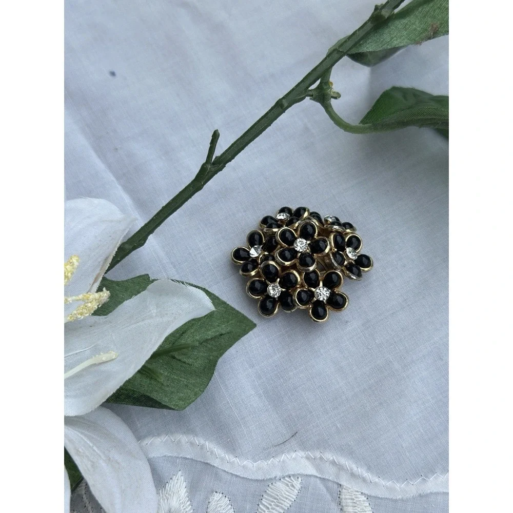 Vintage Brooch 1‎ 5/8